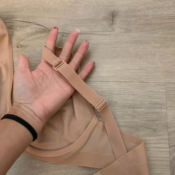 Skims NO SHOW UNLINED DEMI BRA in nude - Picture 9 of 9